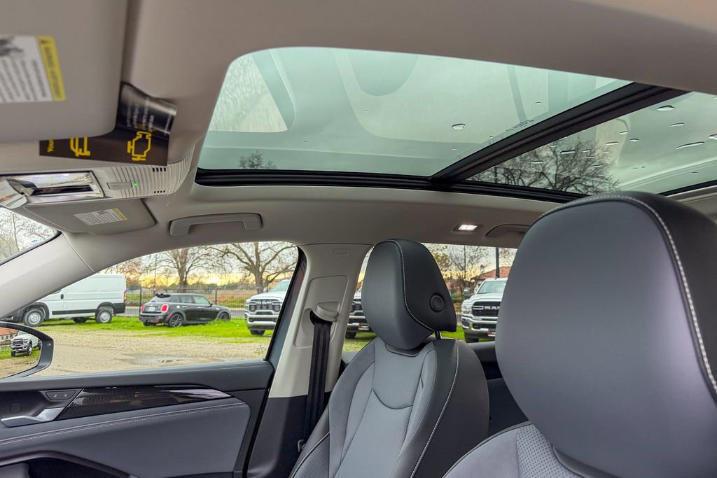 New 2026 Volkswagen Tiguan SE image 21