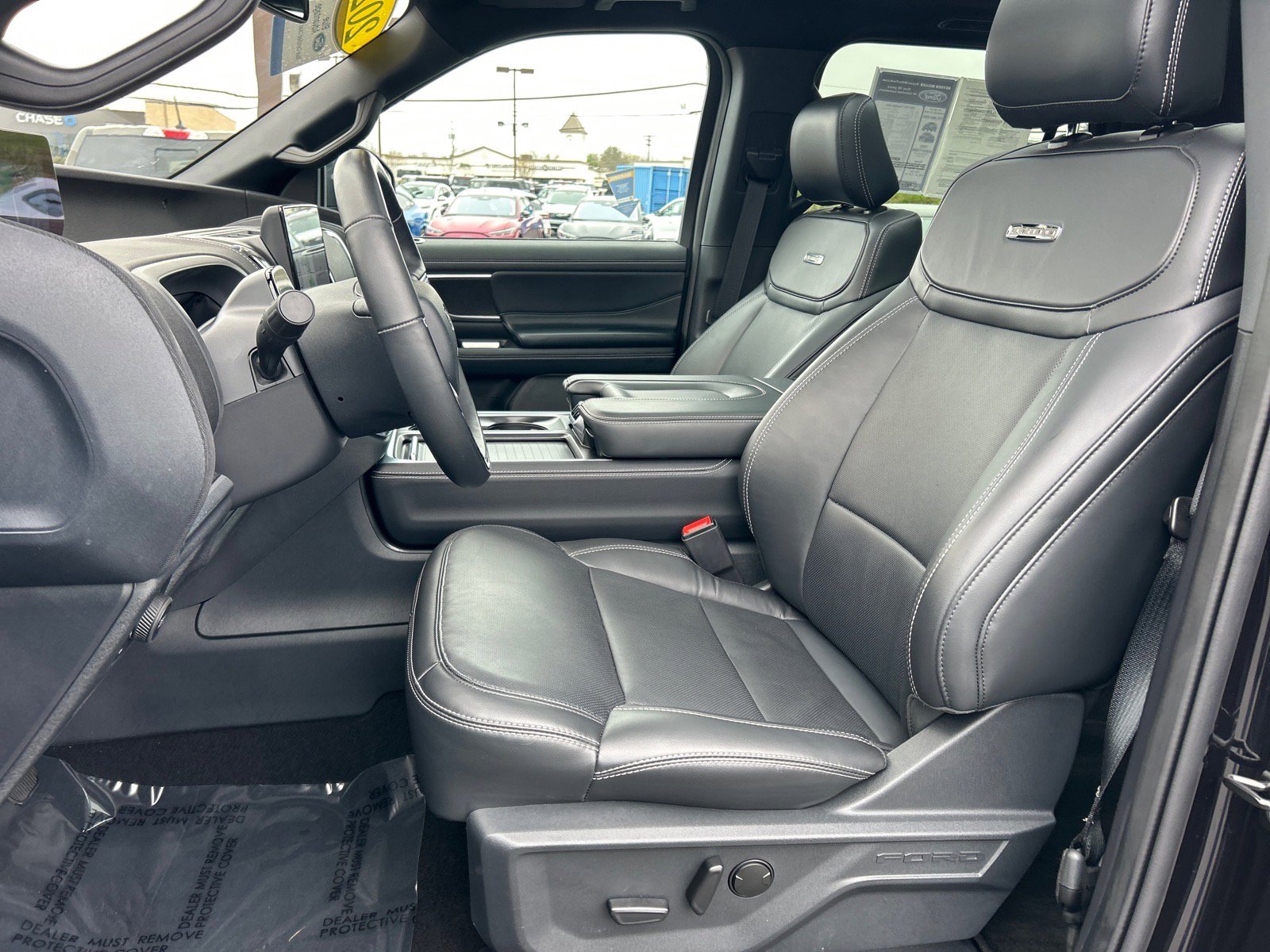 Certified 2025 Ford Expedition Max Platinum w/ Stealth Performance Package image 8