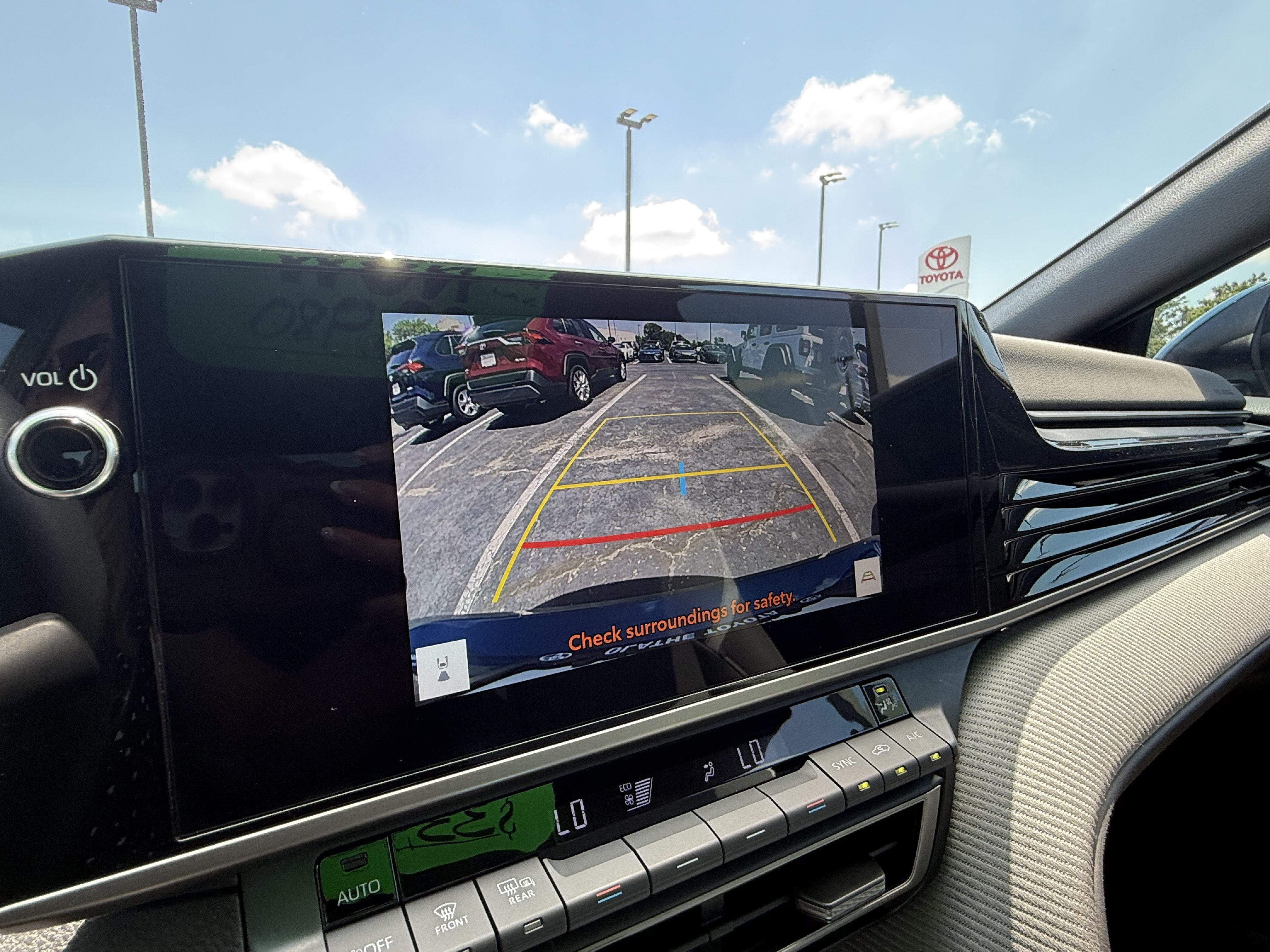 Used 2025 Toyota Camry SE w/ Multimedia Upgrade Package FWD image 20