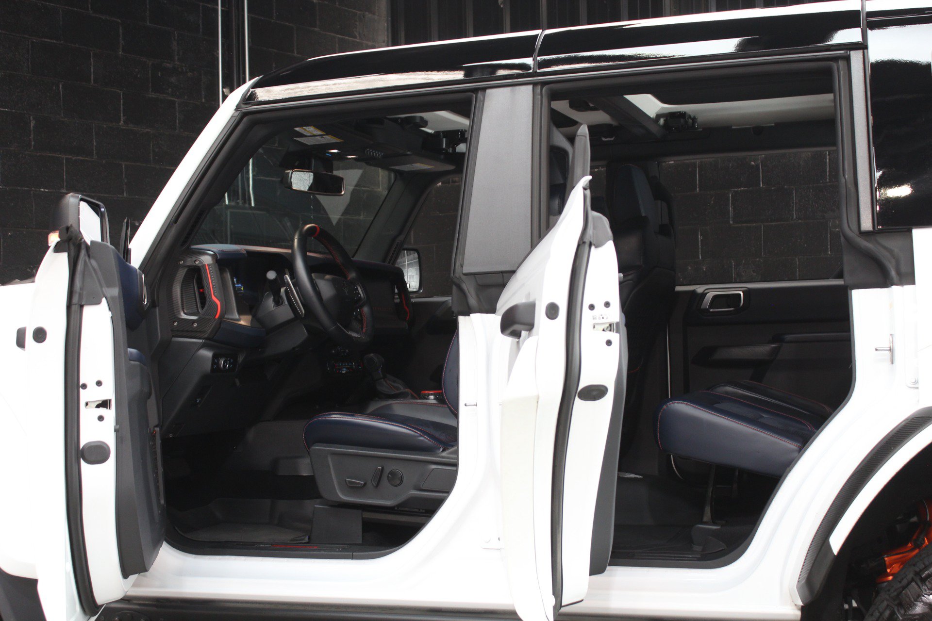 Used 2024 Ford Bronco Raptor w/ Interior Carbon Fiber Pack 6 AWD/4WD image 28