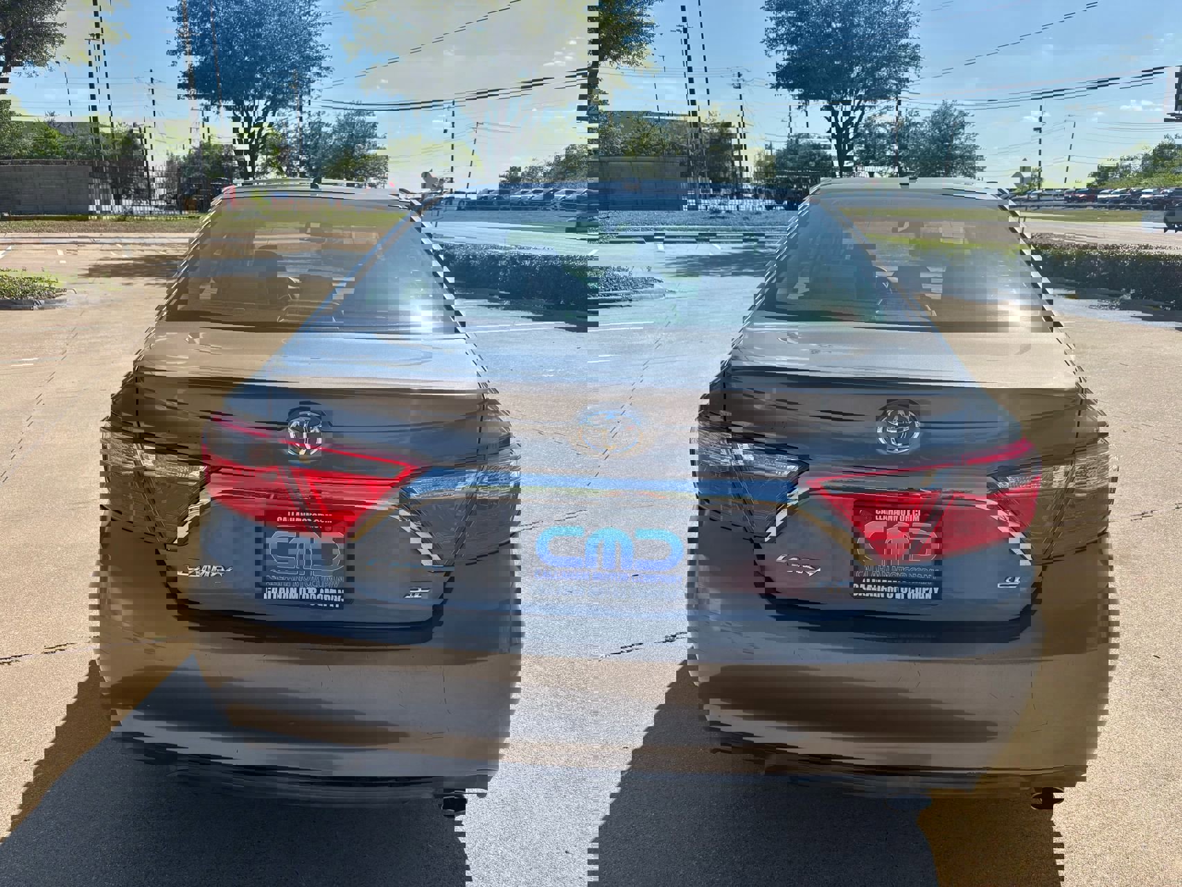 Used 2016 Toyota Camry SE image 6