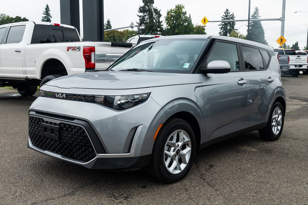 Used 2024 Kia Soul LX w/ Option Group 015 image 3