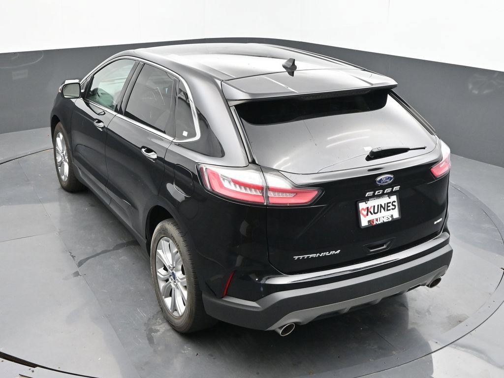 Used 2022 Ford Edge Titanium w/ Equipment Group 301A AWD/4WD image 27
