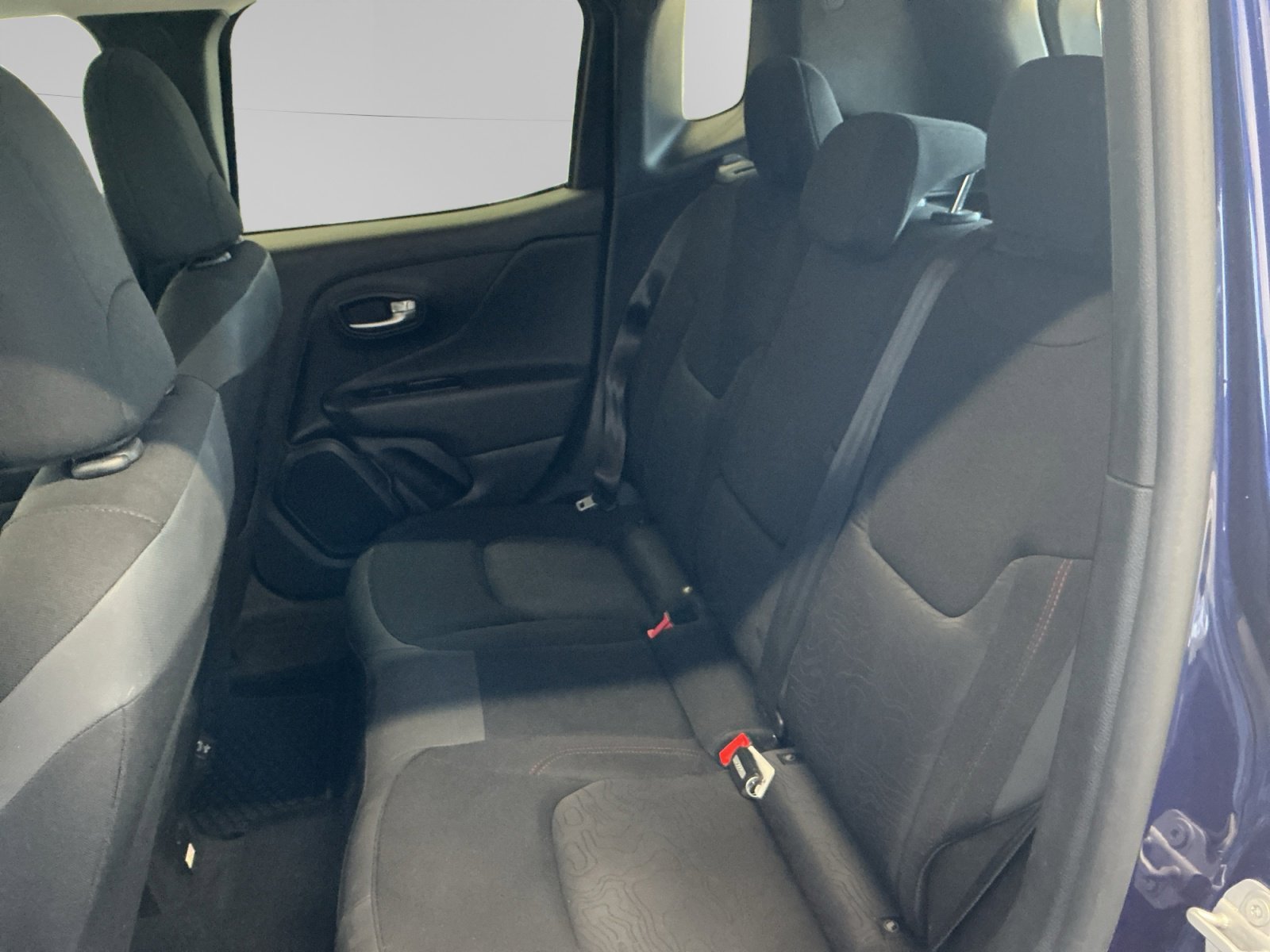 Used 2020 Jeep Renegade Trailhawk w/ Cold Weather Group image 13