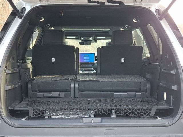 Used 2024 Toyota Sequoia Platinum AWD/4WD image 29