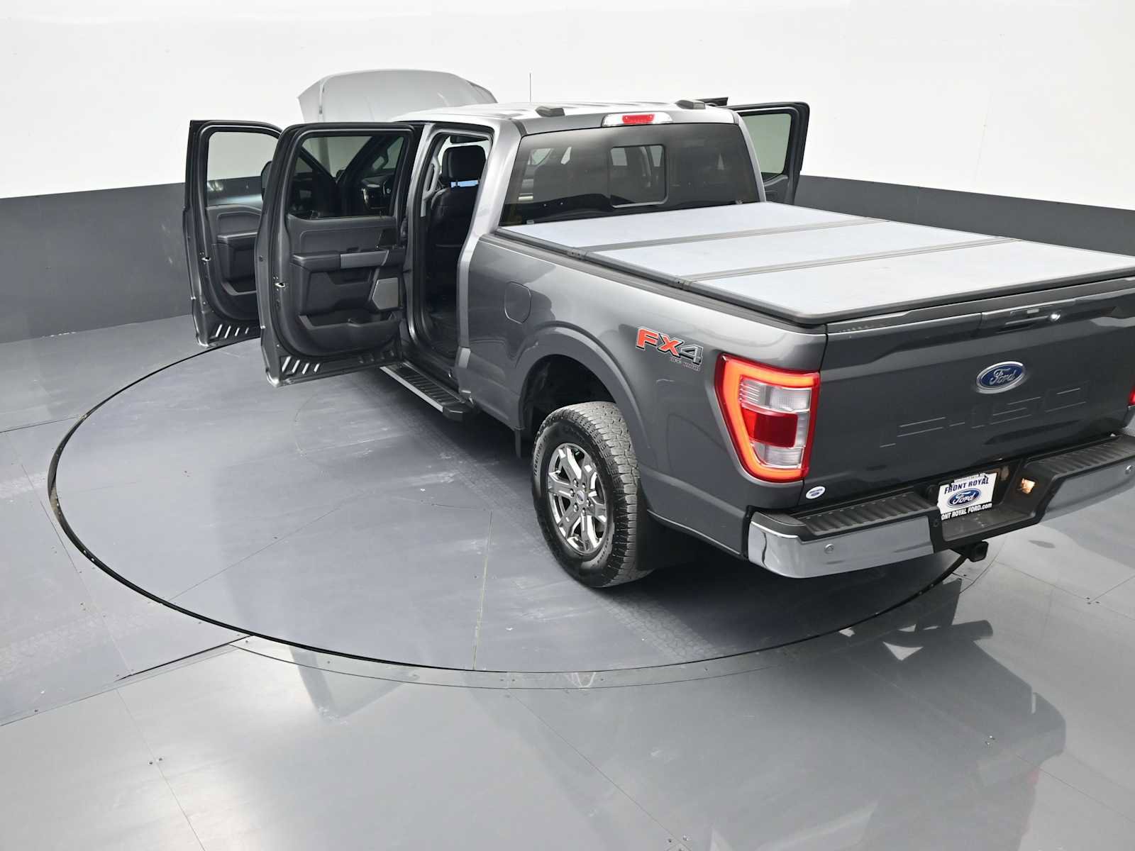 Used 2023 Ford F150 Lariat w/ Trailer Tow Package image 44