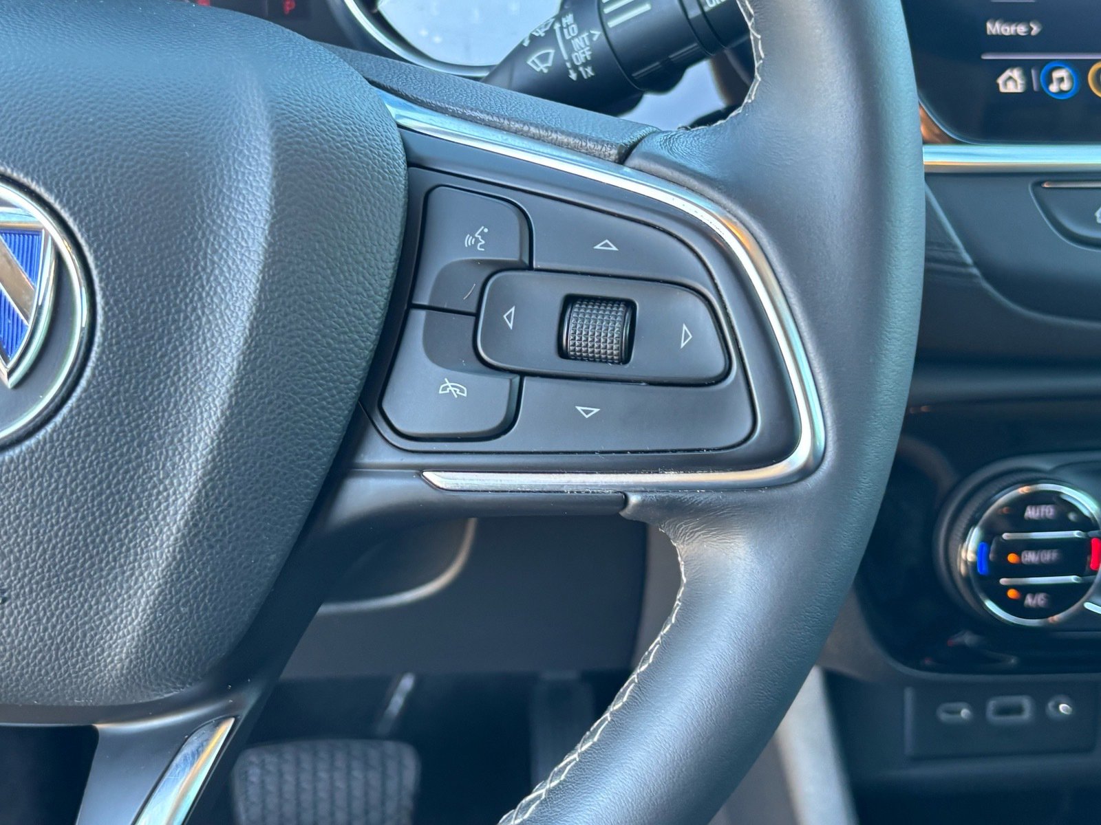 Used 2022 Buick Encore GX Select FWD image 14