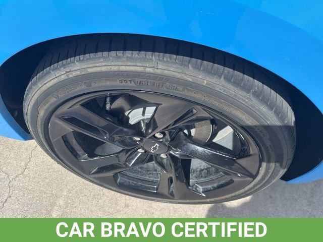 Used 2022 Chevrolet Camaro LT w/ Technology Package RWD image 11