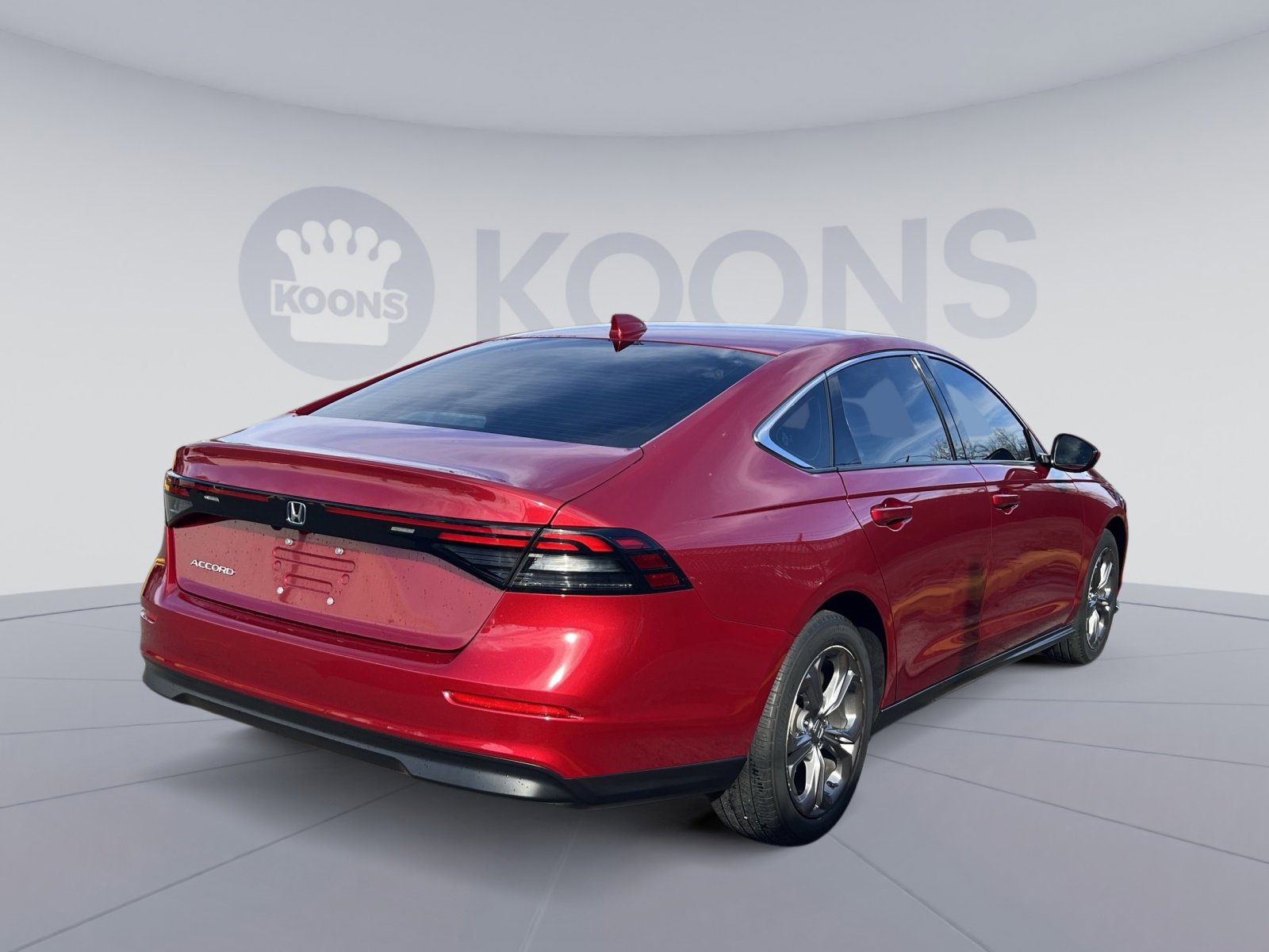 Used 2023 Honda Accord EX image 7