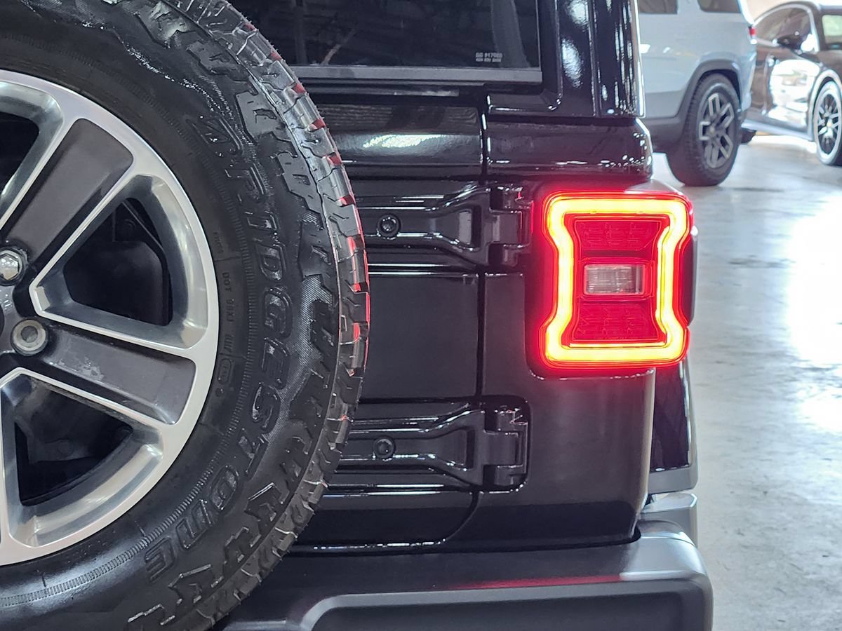 Used 2020 Jeep Wrangler Unlimited Sahara AWD/4WD image 20