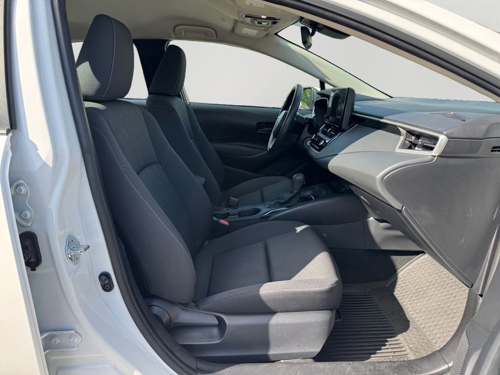 Used 2023 Toyota Corolla LE FWD image 12