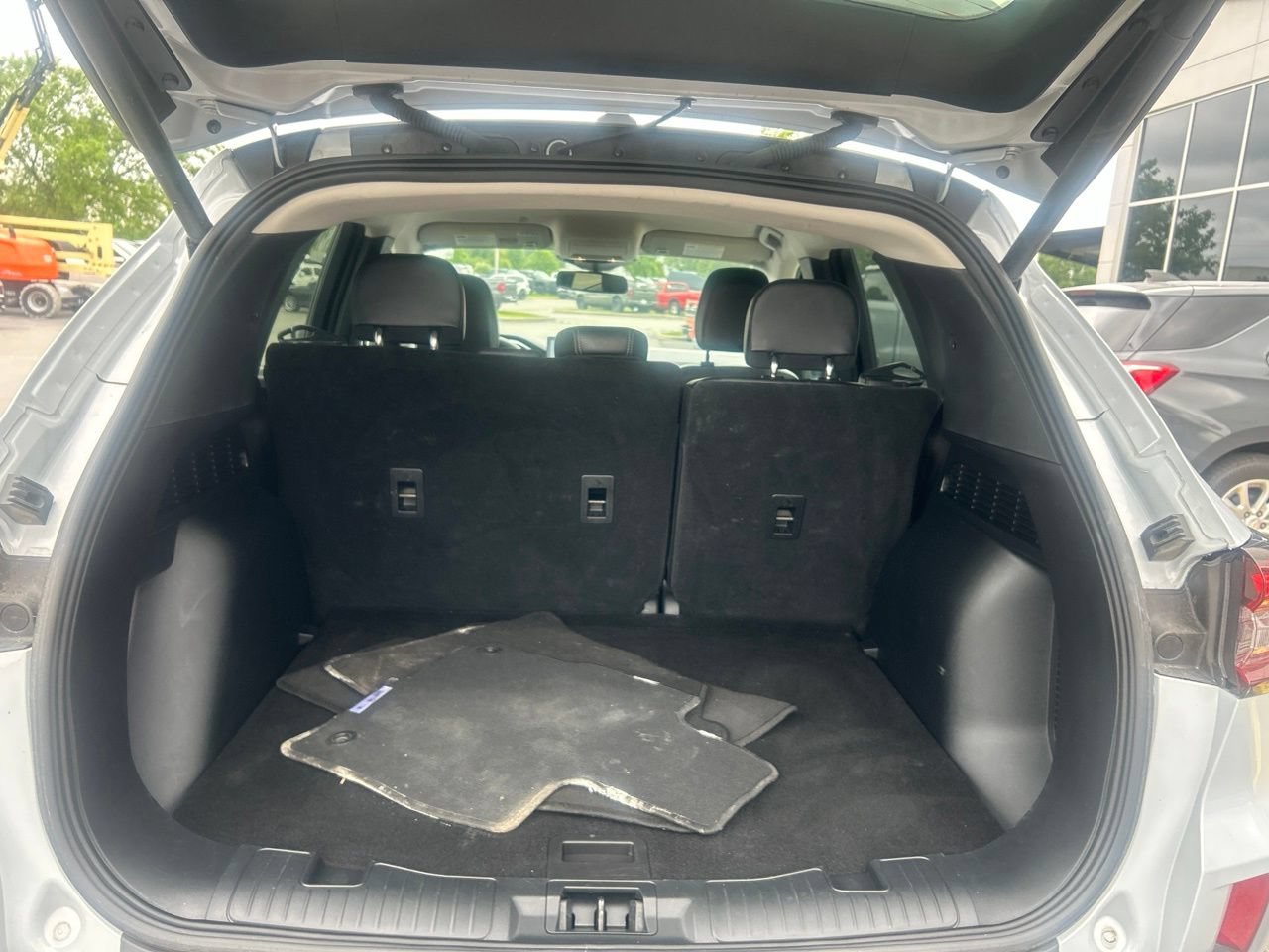 Used 2025 Ford Escape Platinum AWD/4WD image 13