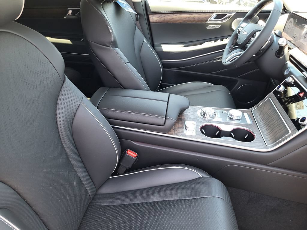 New 2027 Genesis GV80 2.5T Prestige AWD/4WD image 13