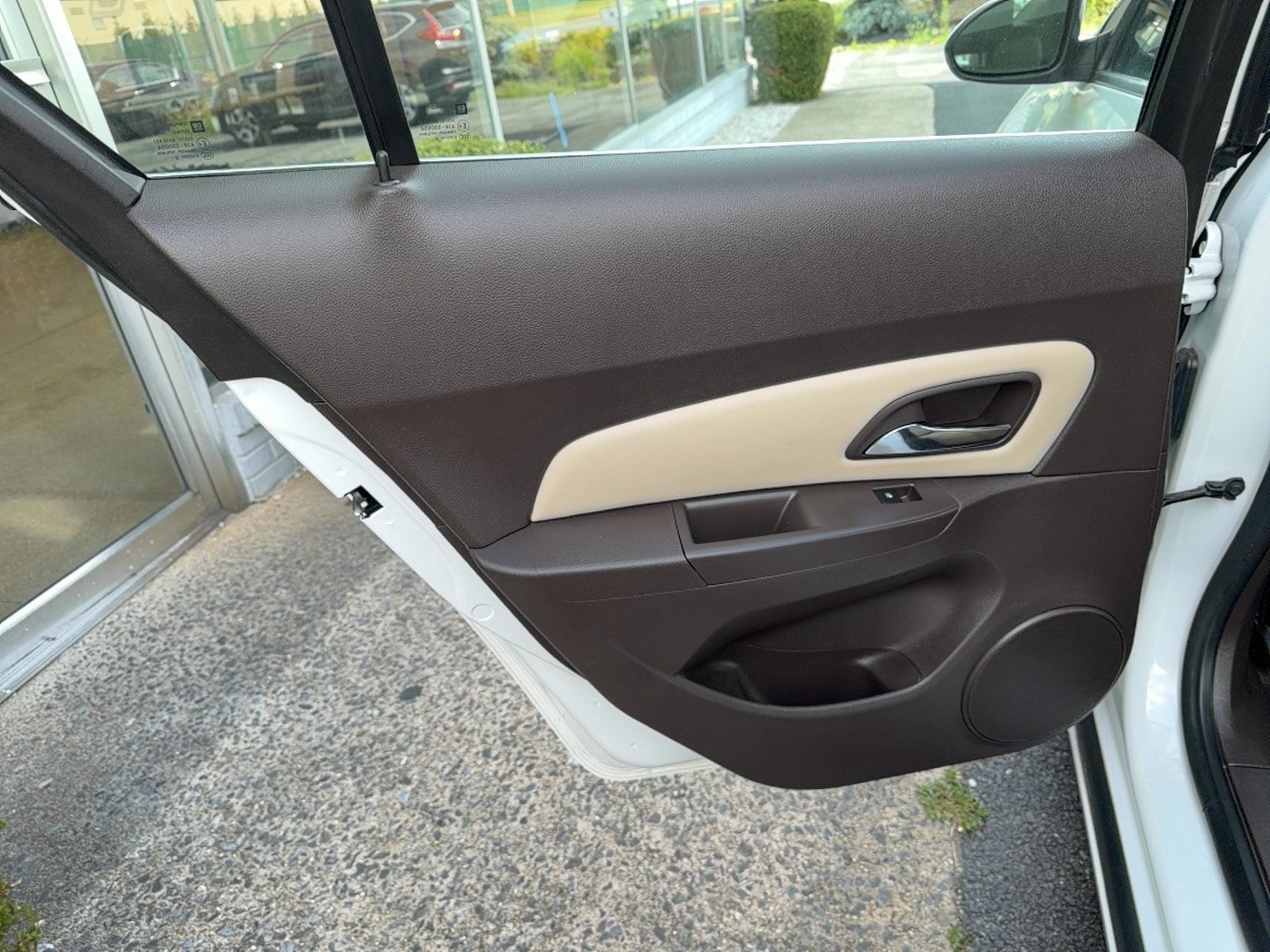 Used 2013 Chevrolet Cruze LT FWD image 18