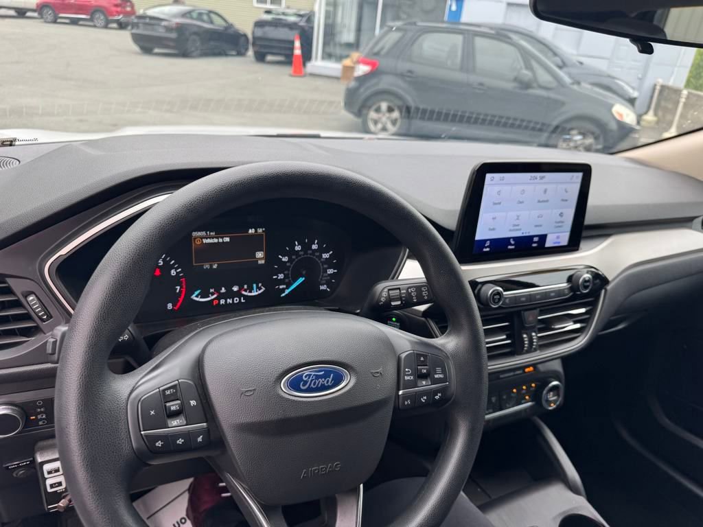 Used 2020 Ford Escape SE image 22