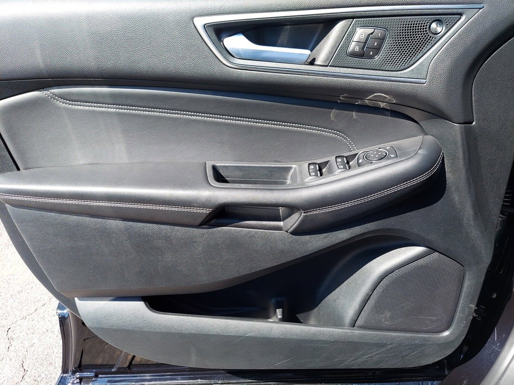Certified 2024 Ford Edge Titanium image 30