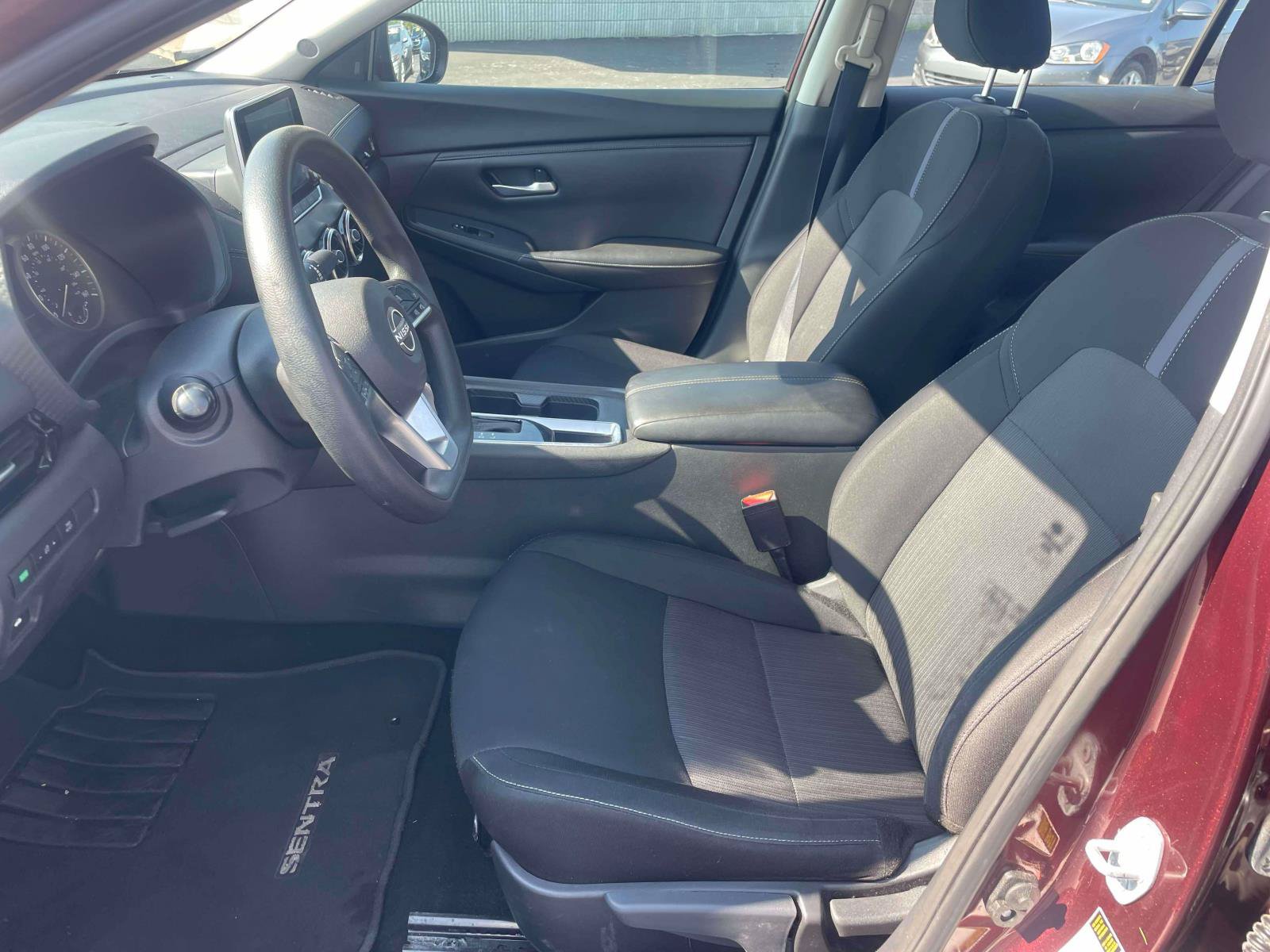 Used 2024 Nissan Sentra SV FWD image 13