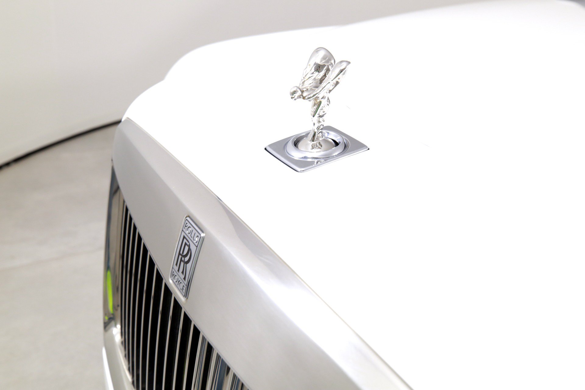Certified 2024 Rolls-Royce Cullinan AWD/4WD image 43