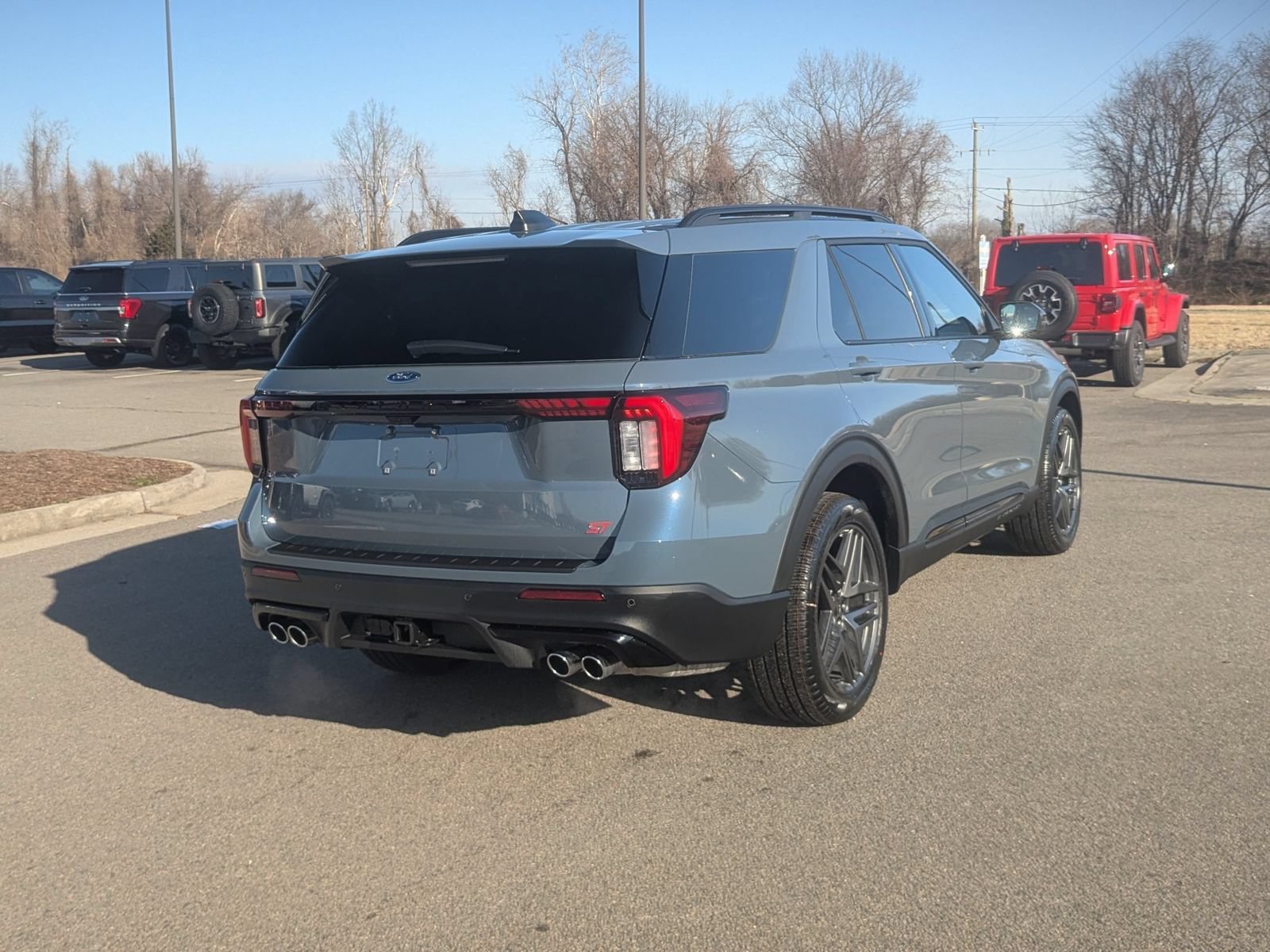 New 2026 Ford Explorer ST AWD/4WD image 3