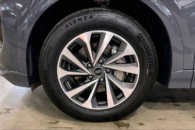 Used 2025 Audi Q6 e-tron Premium Plus w/ Premium Plus image 9