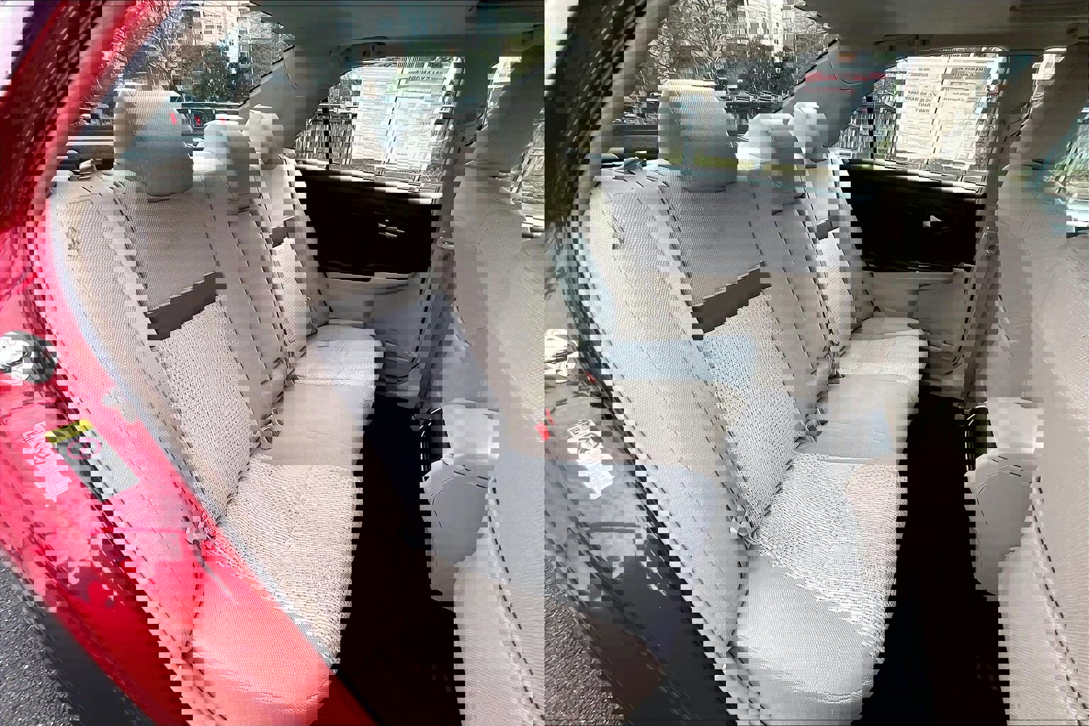 Used 2012 Toyota Camry LE image 25