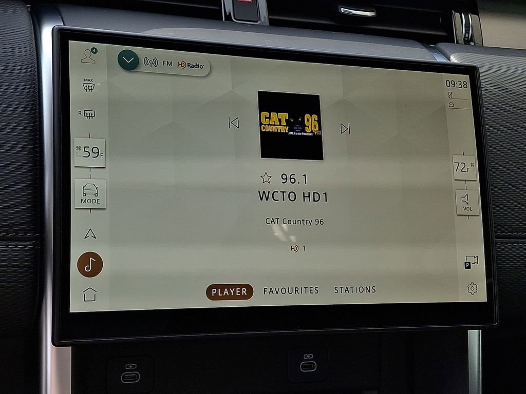 New 2026 Land Rover Discovery Sport Landmark image 14