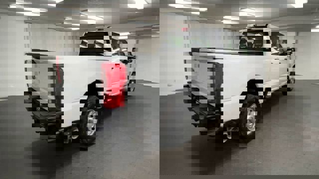 Used 2024 Ford F350 XL image 8