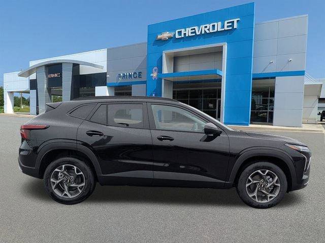 New 2026 Chevrolet Trax LT w/ Driver Confidence Package image 3