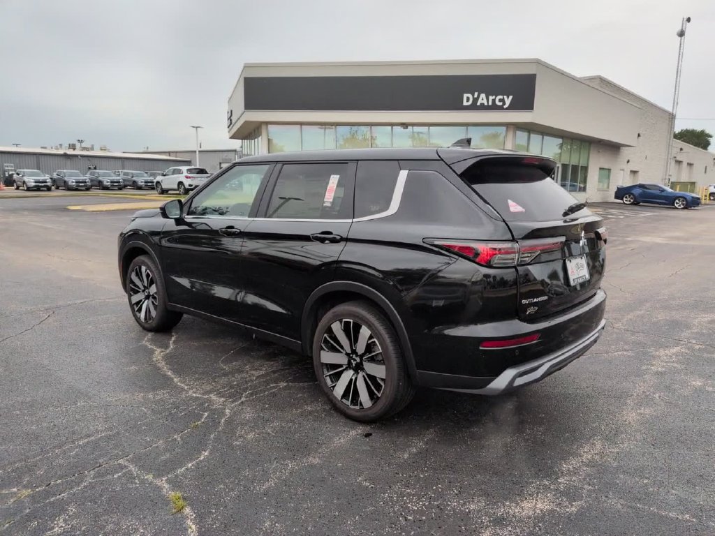 New 2026 Mitsubishi Outlander SE AWD/4WD image 11
