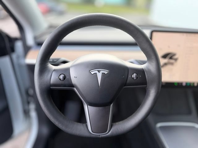 Used 2023 Tesla Model Y Long Range AWD/4WD image 16