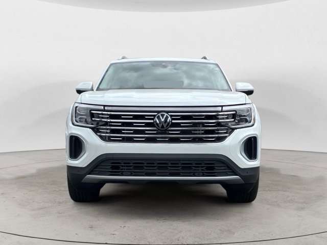 New 2025 Volkswagen Atlas SEL image 2