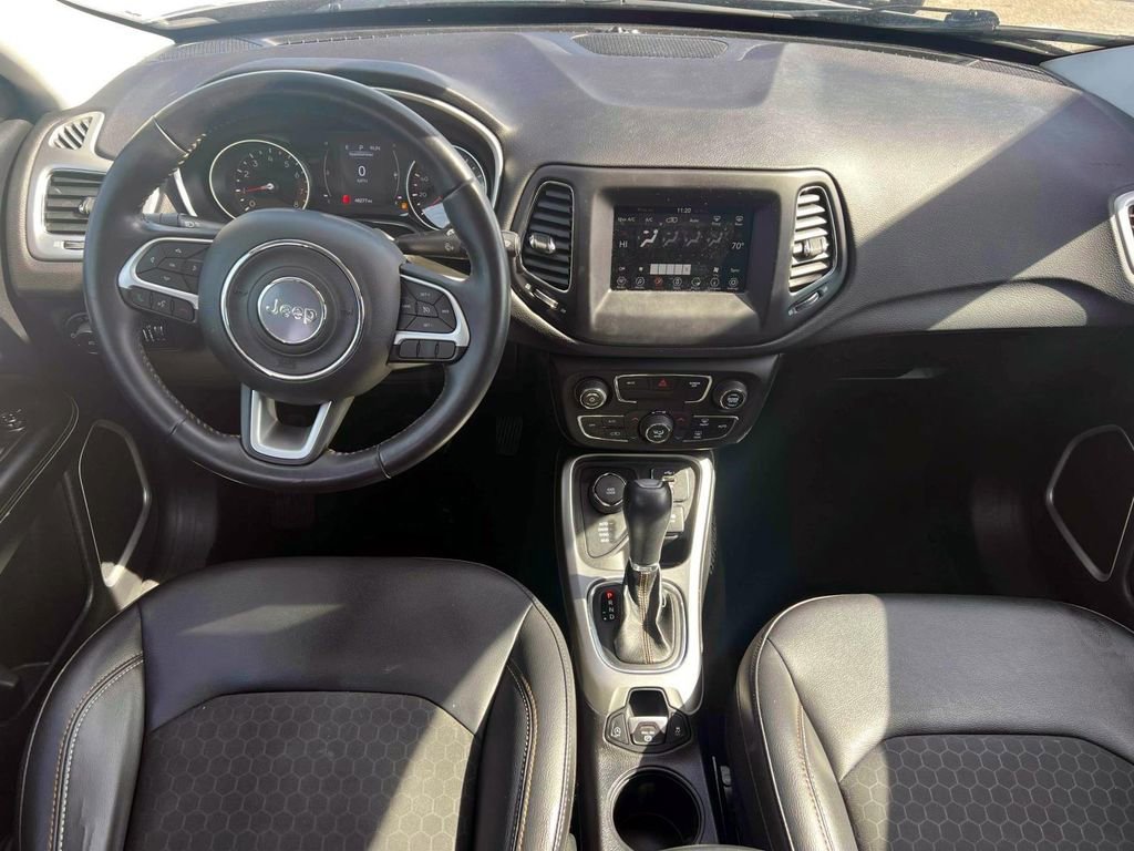 Certified 2019 Jeep Compass Latitude image 12