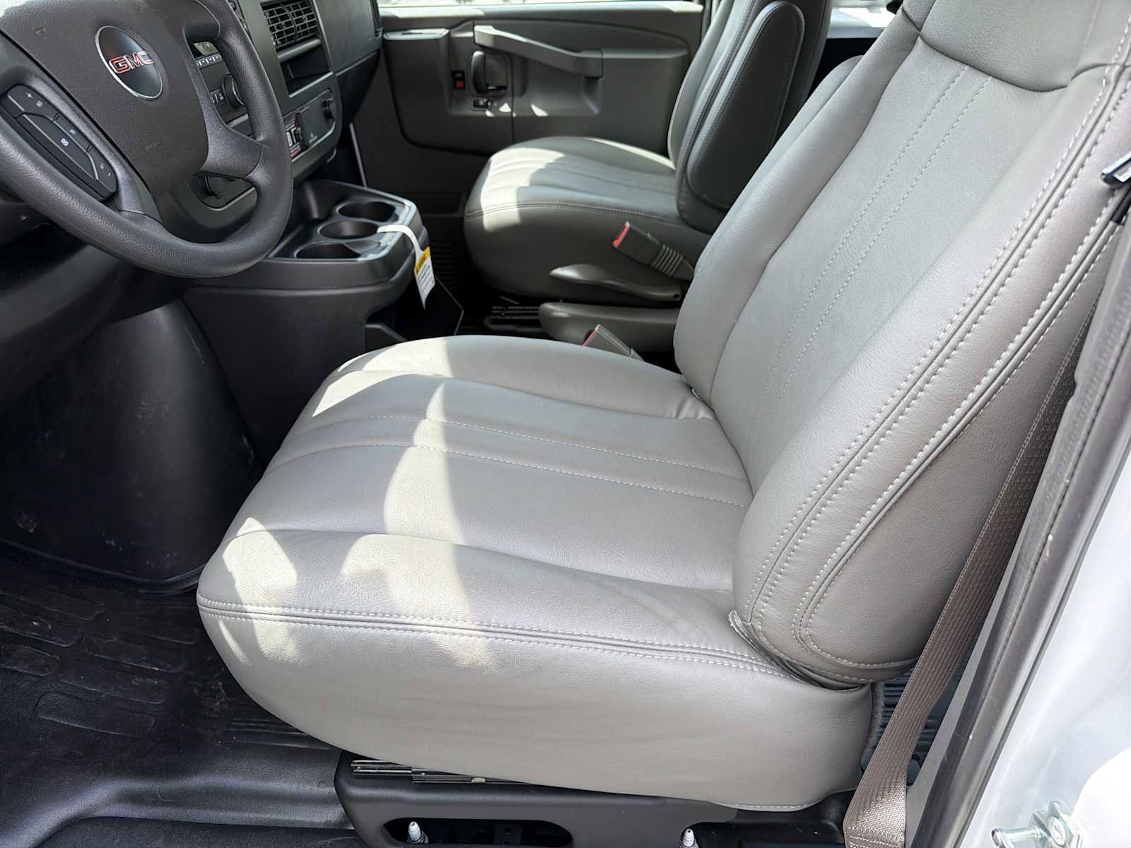 New 2025 GMC Savana 2500 w/ Driver Convenience Package image 7