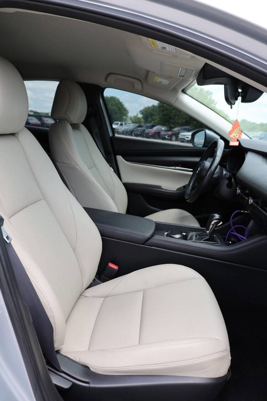 Used 2020 MAZDA MAZDA3 AWD Sedan w/ Select Package image 15