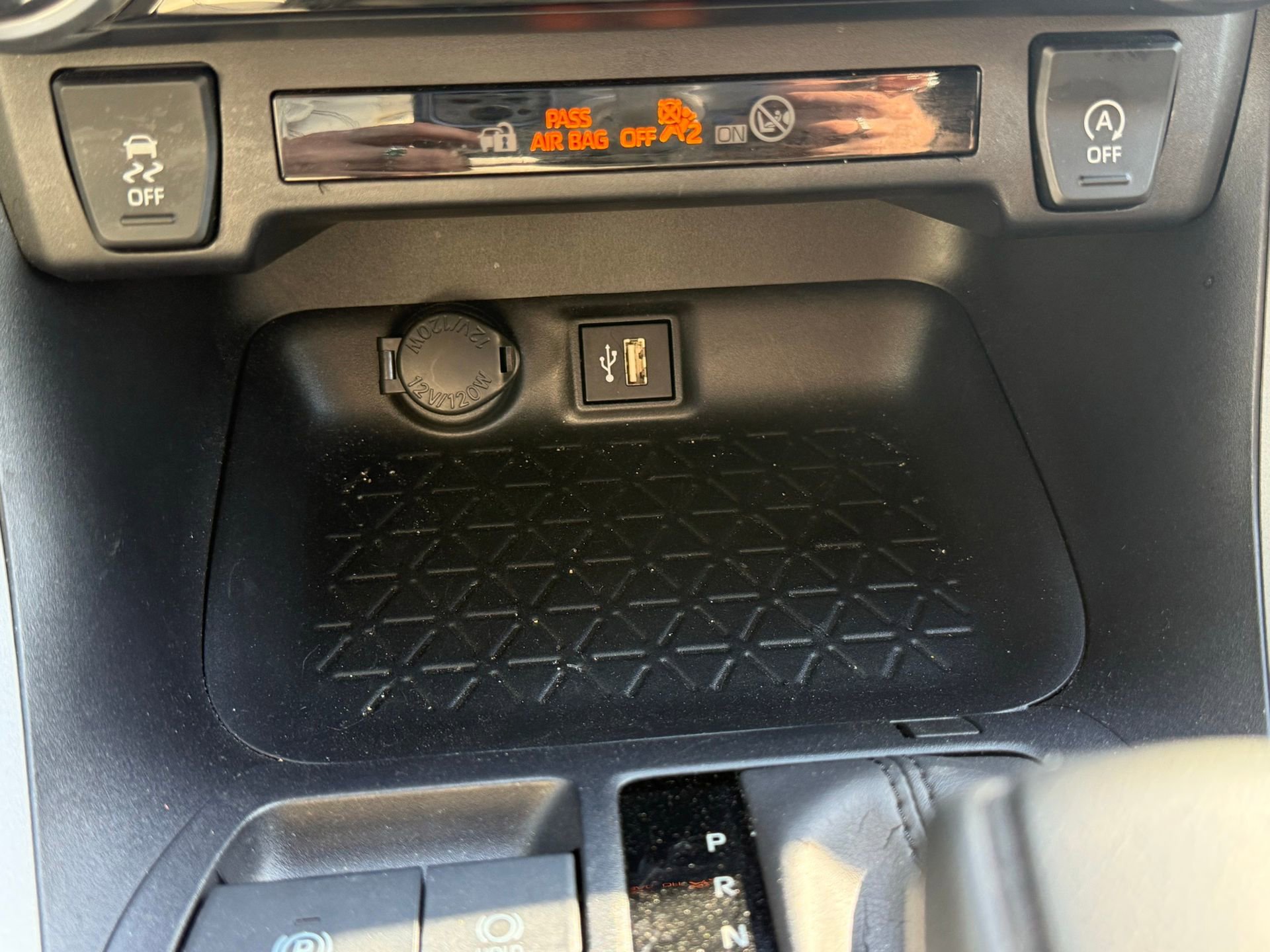 Used 2025 Toyota RAV4 XLE w/ Convenience Package image 42