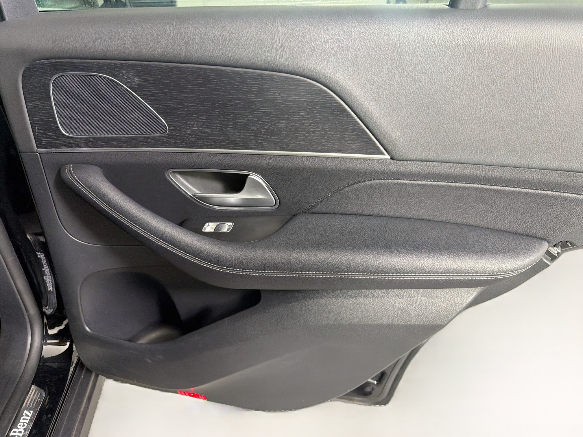 Used 2025 Mercedes-Benz GLE 350 4MATIC image 31