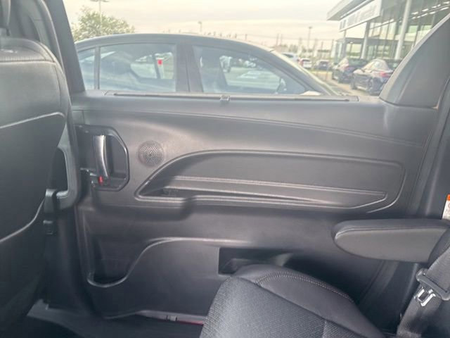 Used 2025 Toyota Sienna Platinum AWD/4WD image 24