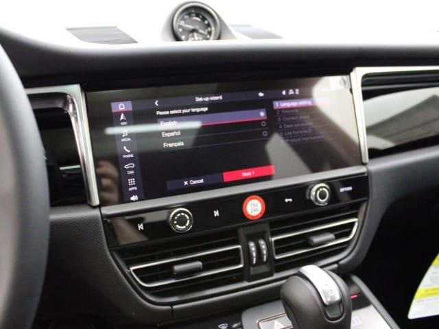 New 2024 Porsche Macan image 23