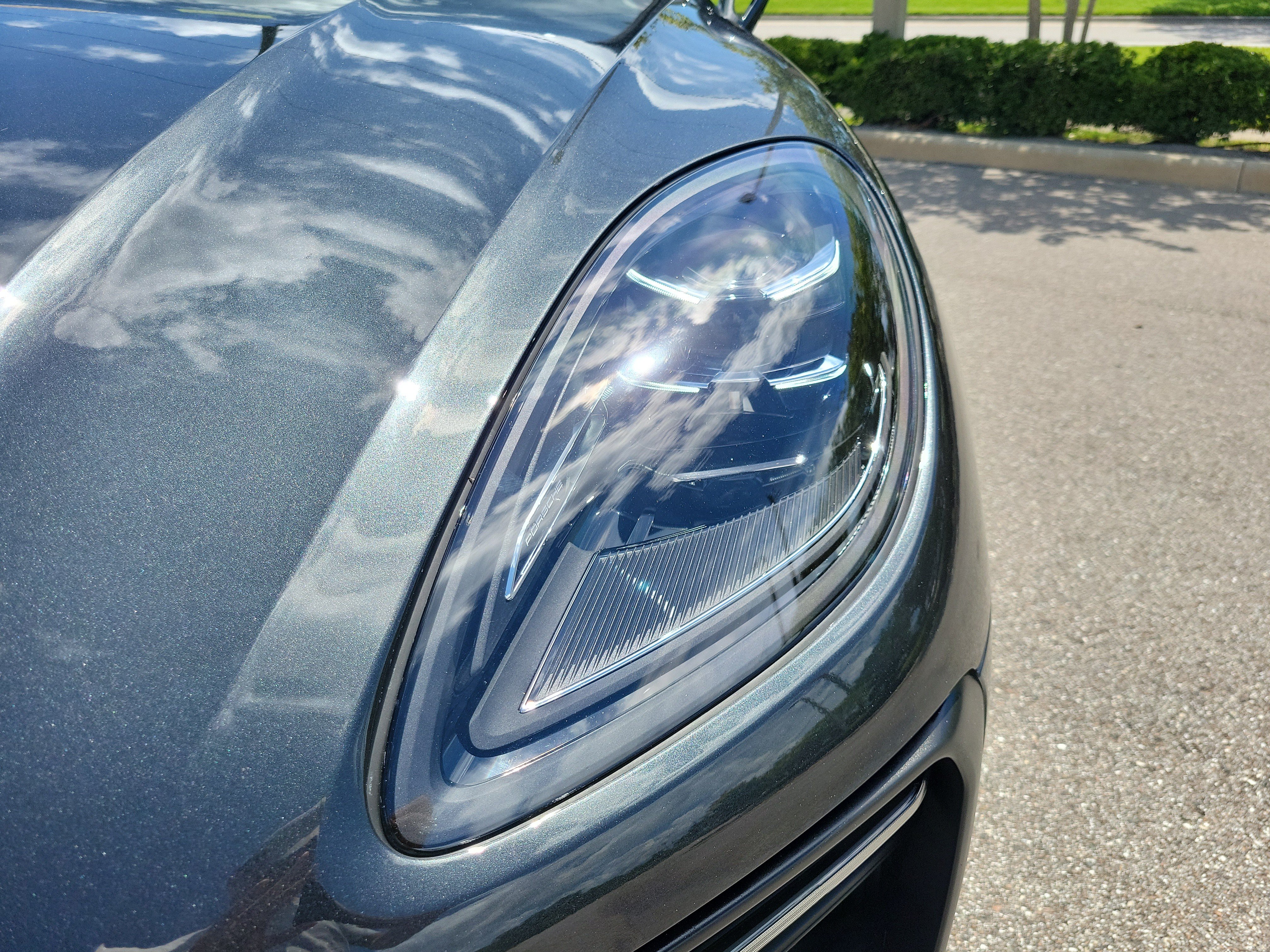 Certified 2024 Porsche Macan S AWD/4WD image 9
