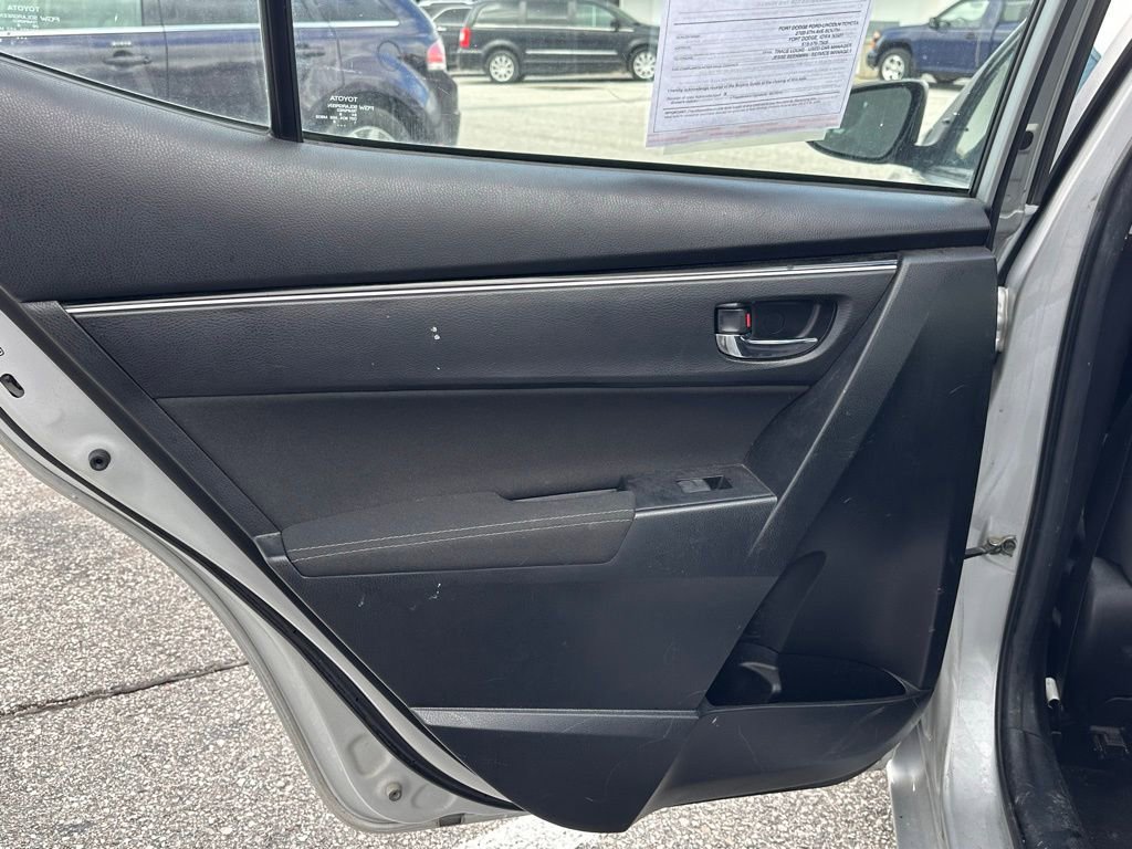 Used 2019 Toyota Corolla LE image 15