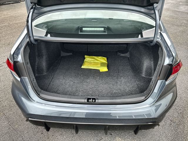 Used 2025 Toyota Corolla SE image 31