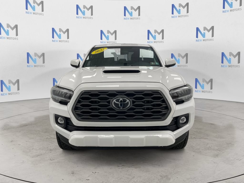 Used 2022 Toyota Tacoma TRD Sport AWD/4WD image 6
