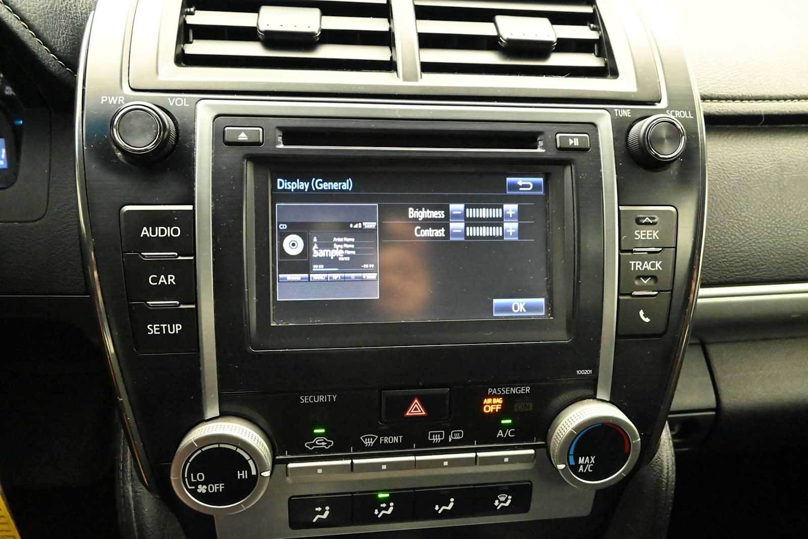 Used 2014 Toyota Camry SE FWD image 24