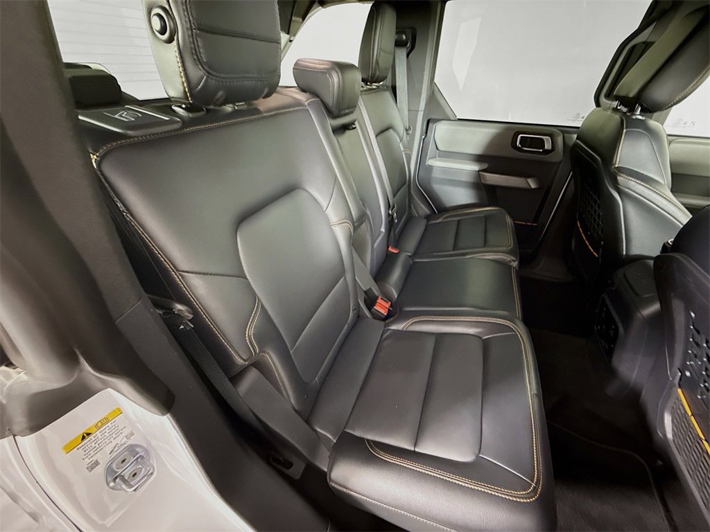 Used 2023 Ford Bronco Badlands image 28