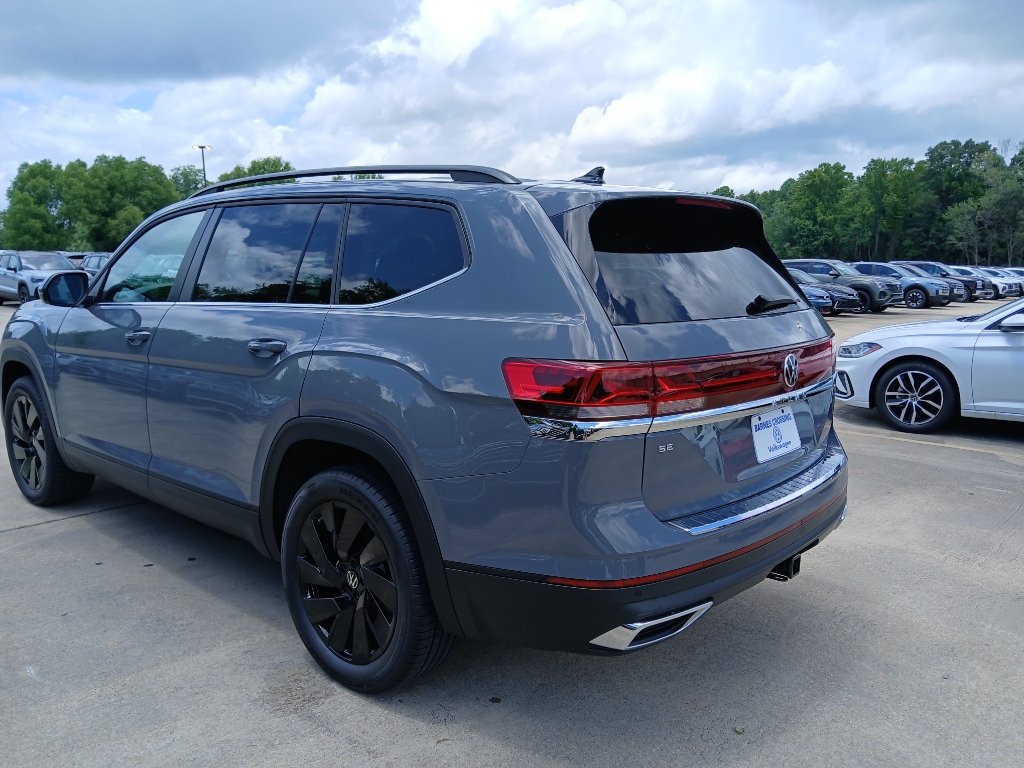 New 2026 Volkswagen Atlas SE FWD image 5