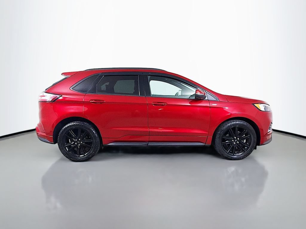 Used 2020 Ford Edge ST-Line w/ Cold Weather Package AWD/4WD image 5