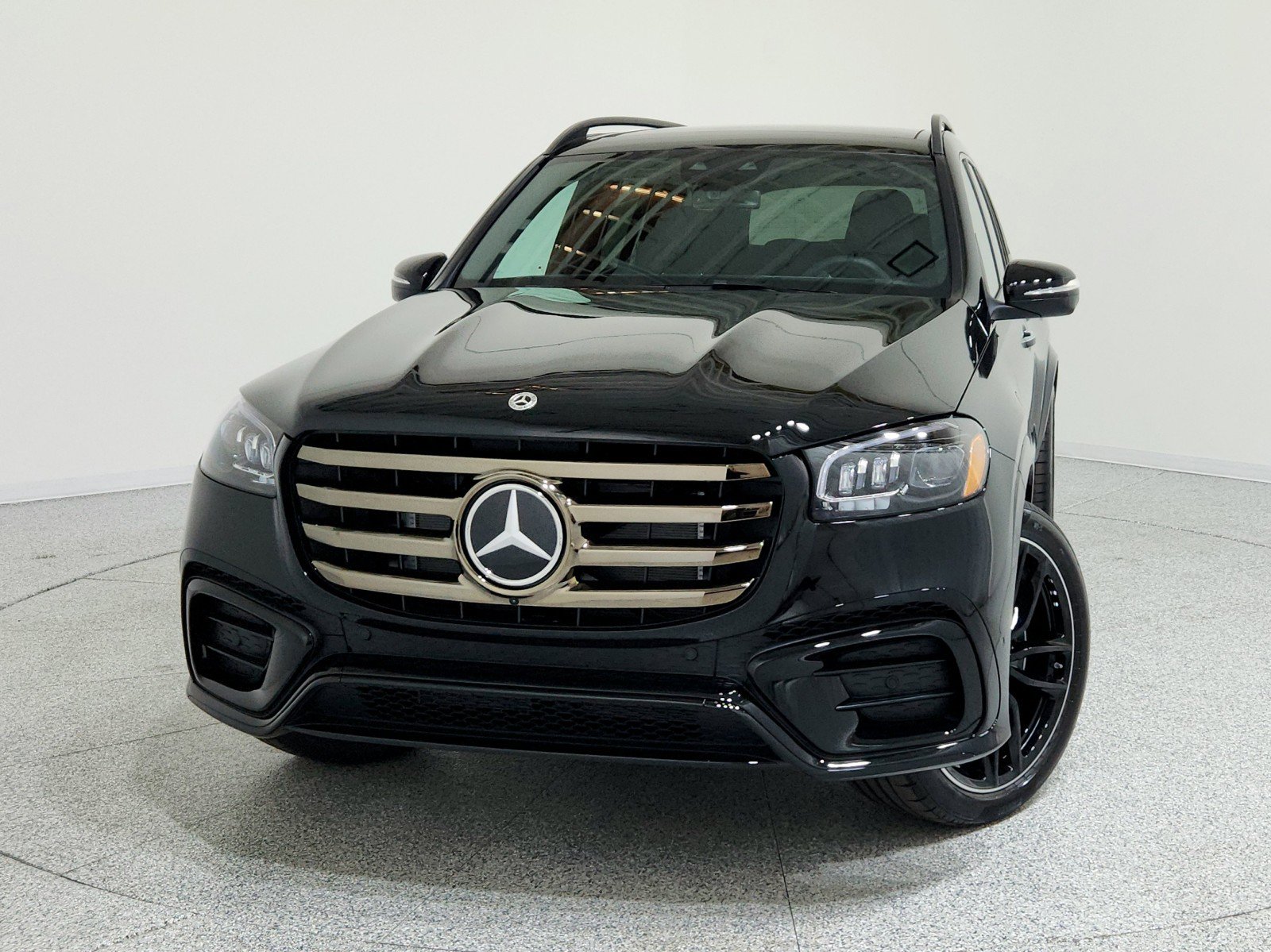 New 2026 Mercedes-Benz GLS 580 4MATIC image 2