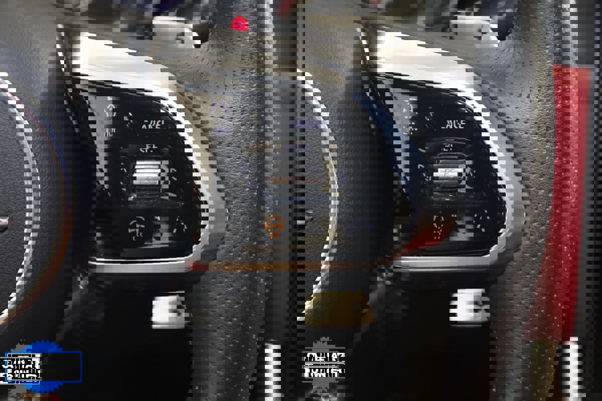 Used 2023 Jaguar XF R-Dynamic SE image 56