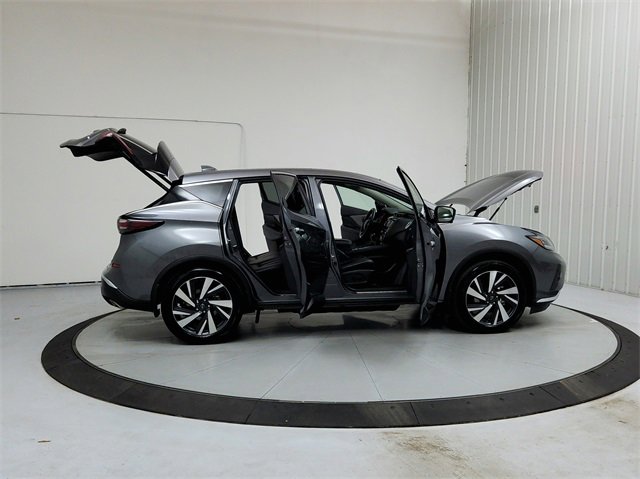 Used 2023 Nissan Murano SL w/ SL Moonroof Package image 16