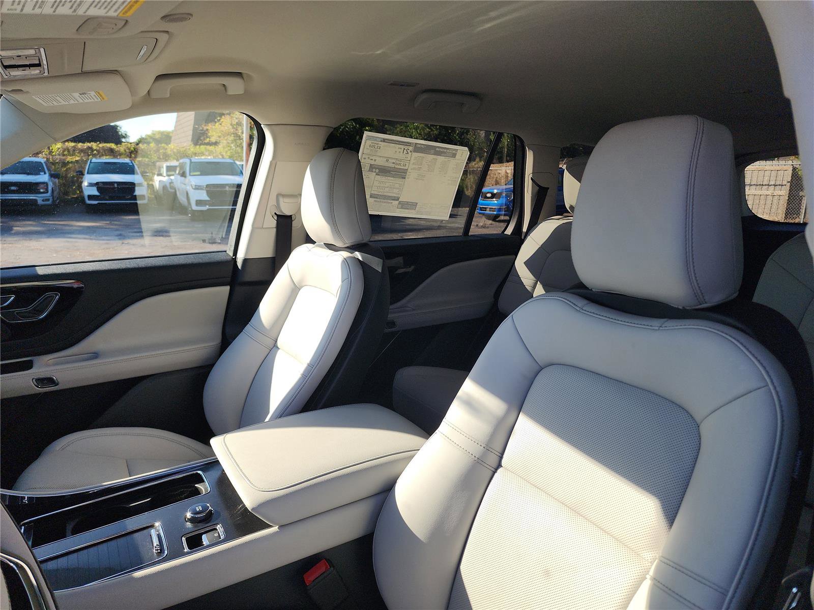 New 2026 Lincoln Aviator 2WD image 18